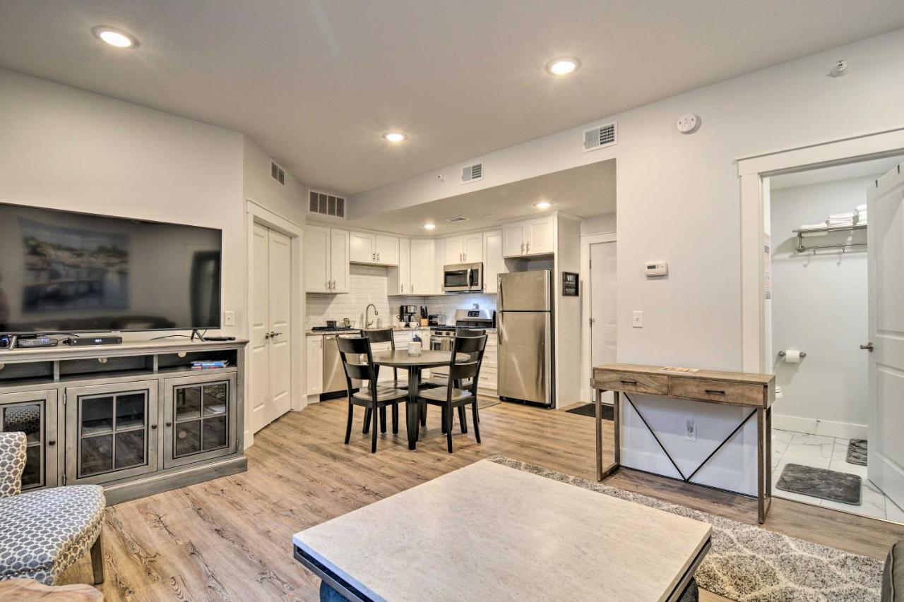 Modern Traverse City Condo About 1 Mi To Bay! المظهر الخارجي الصورة