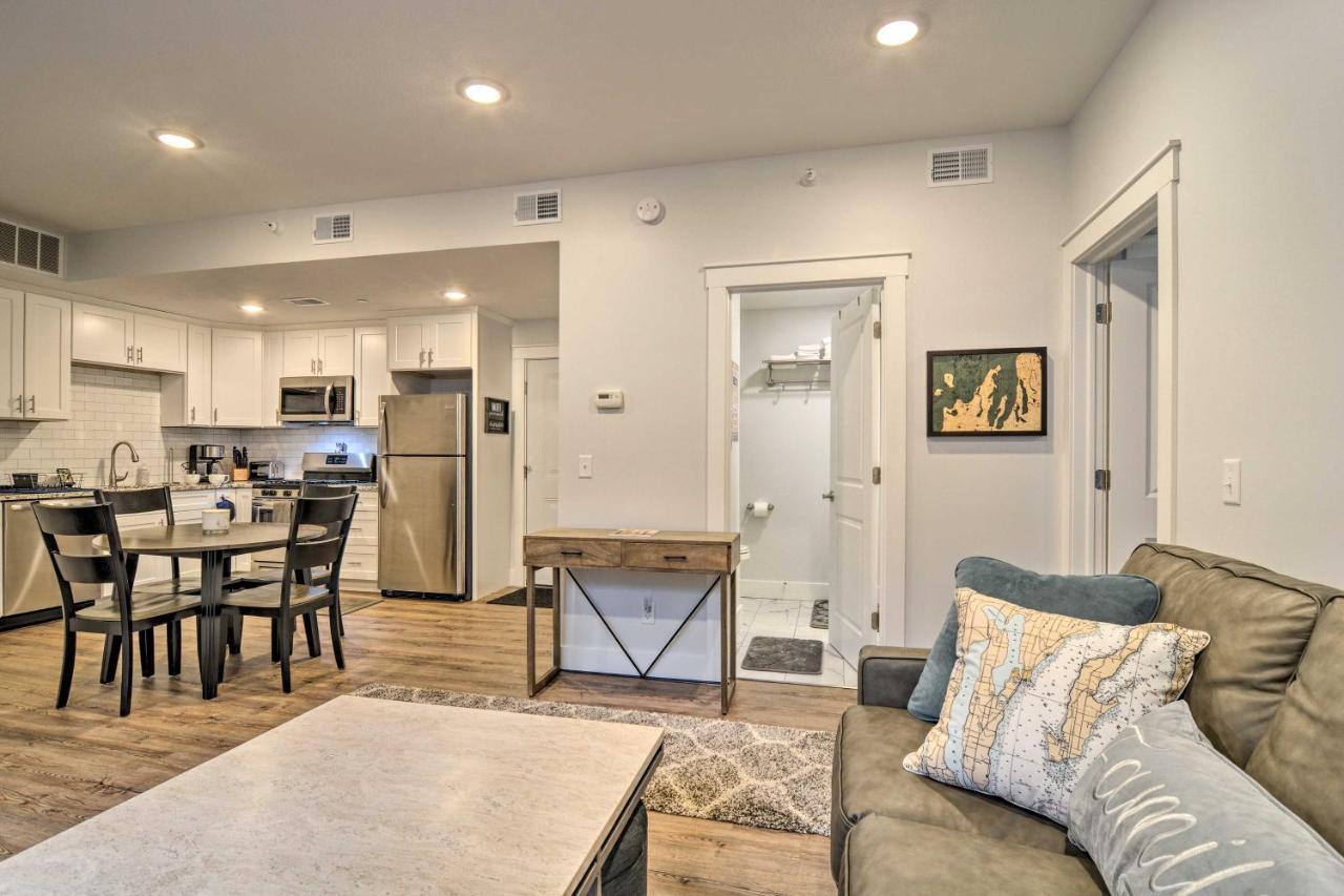 Modern Traverse City Condo About 1 Mi To Bay! المظهر الخارجي الصورة