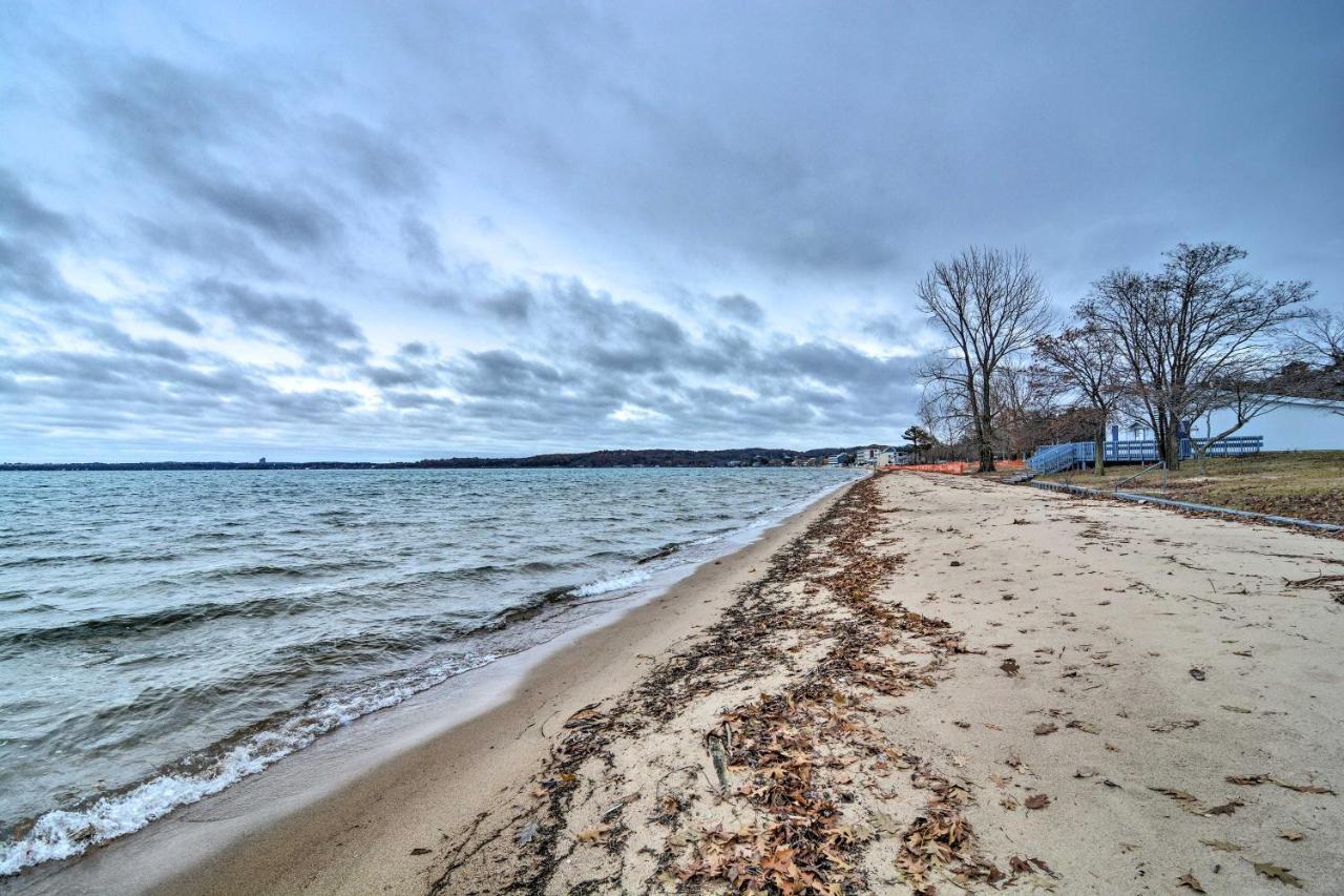 Modern Traverse City Condo About 1 Mi To Bay! المظهر الخارجي الصورة